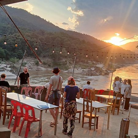 Villa Mekong Guesthouse Muang Pakbèng Екстериор снимка
