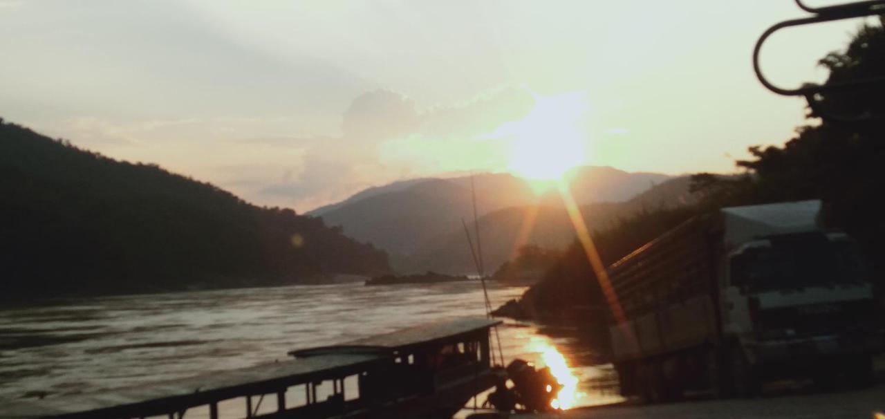 Villa Mekong Guesthouse Muang Pakbèng Екстериор снимка