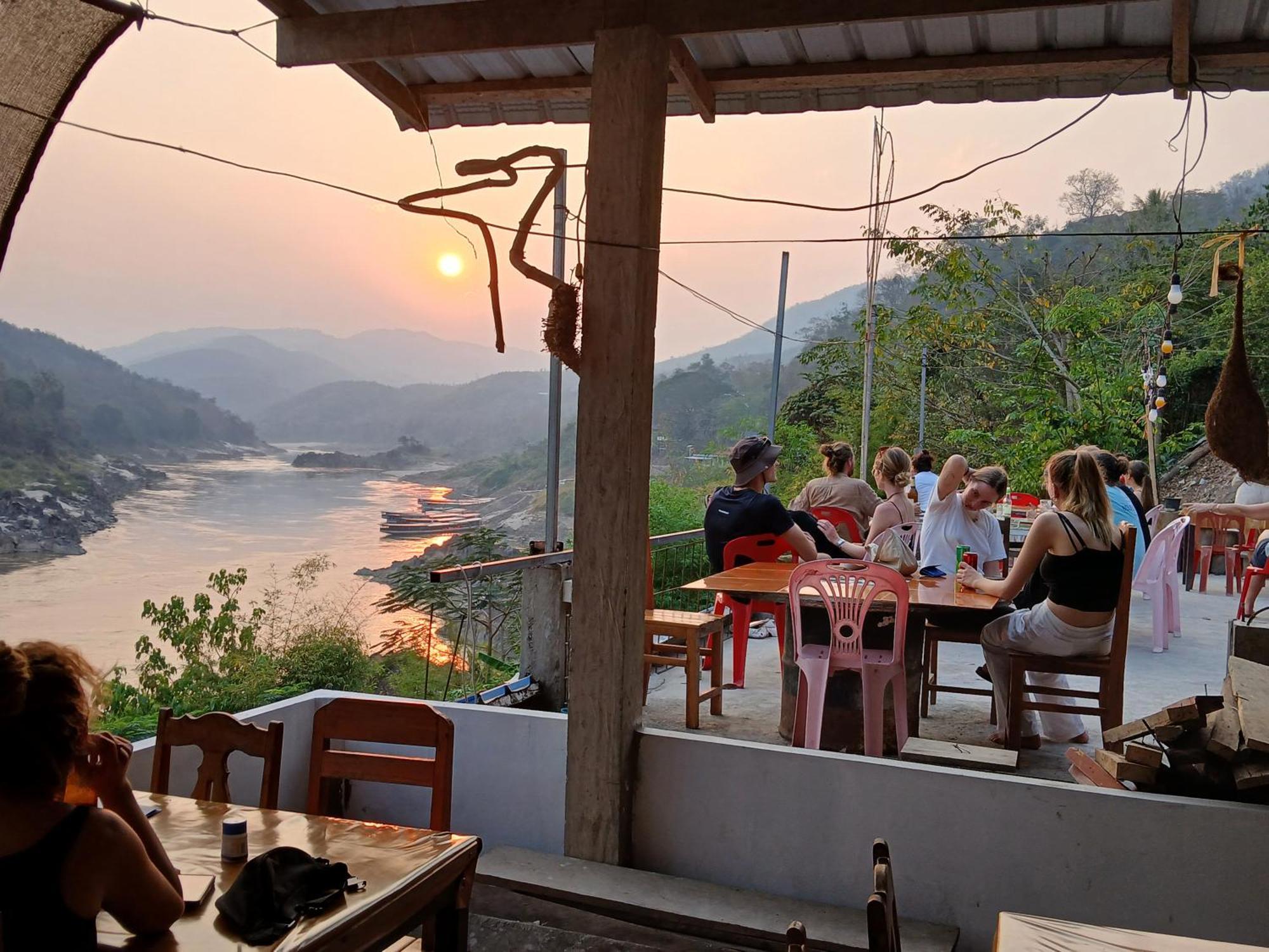 Villa Mekong Guesthouse Muang Pakbèng Екстериор снимка