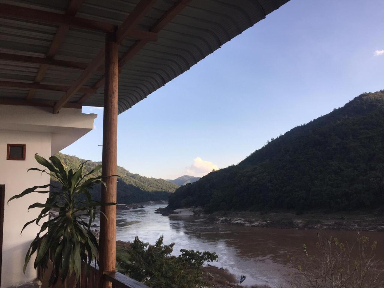 Villa Mekong Guesthouse Muang Pakbèng Екстериор снимка
