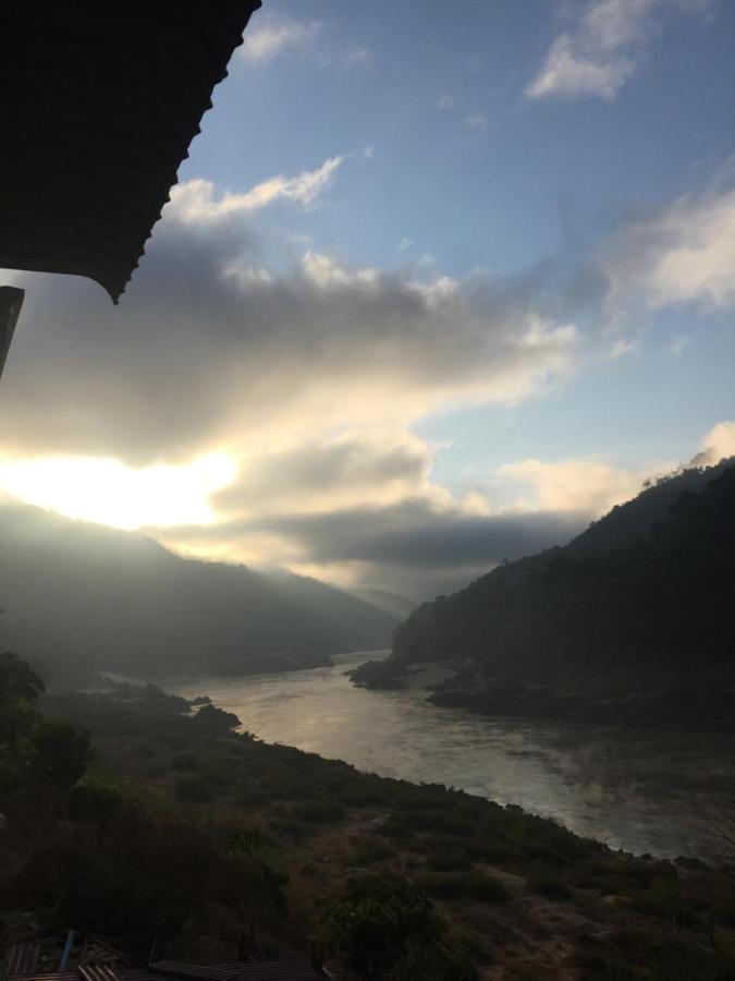 Villa Mekong Guesthouse Muang Pakbèng Екстериор снимка